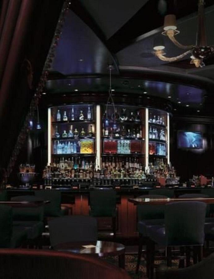 The Signature At Mgm Grand By Suiteness Лас Вегас Екстериор снимка